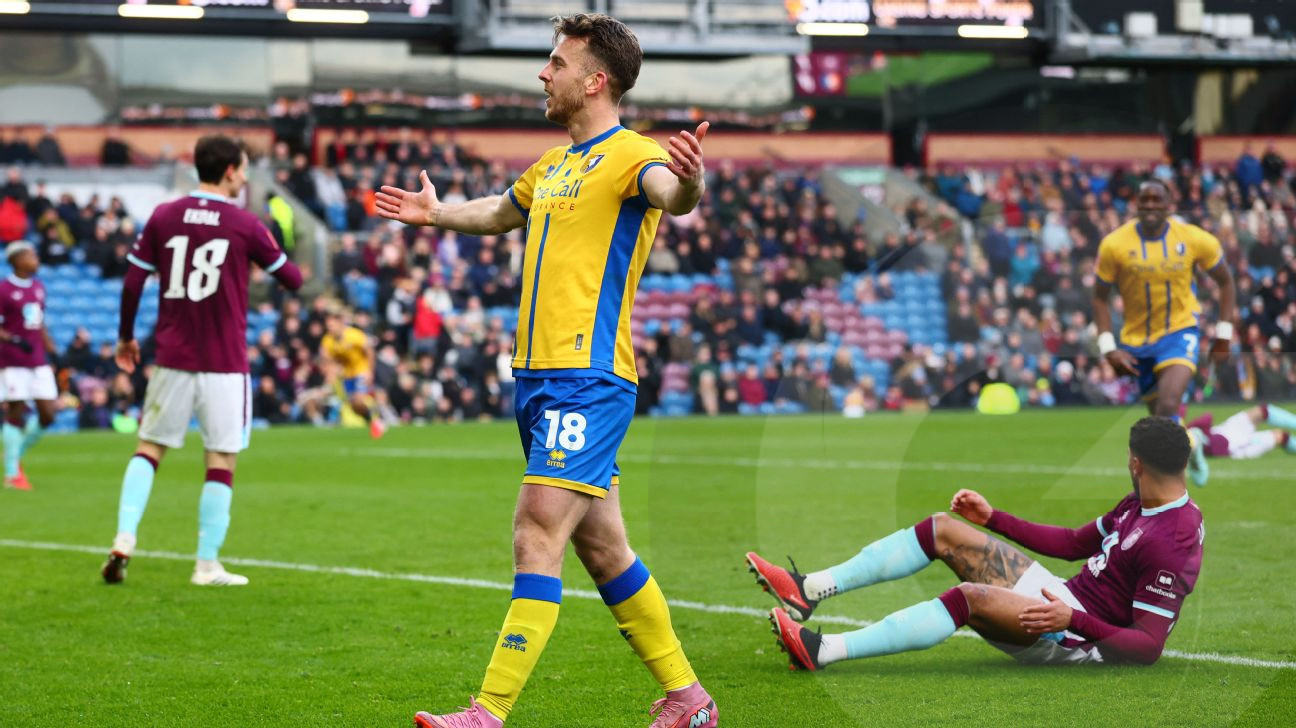 La Impactante Victoria del Mansfield en la Copa FA Contra Burnley img 253769