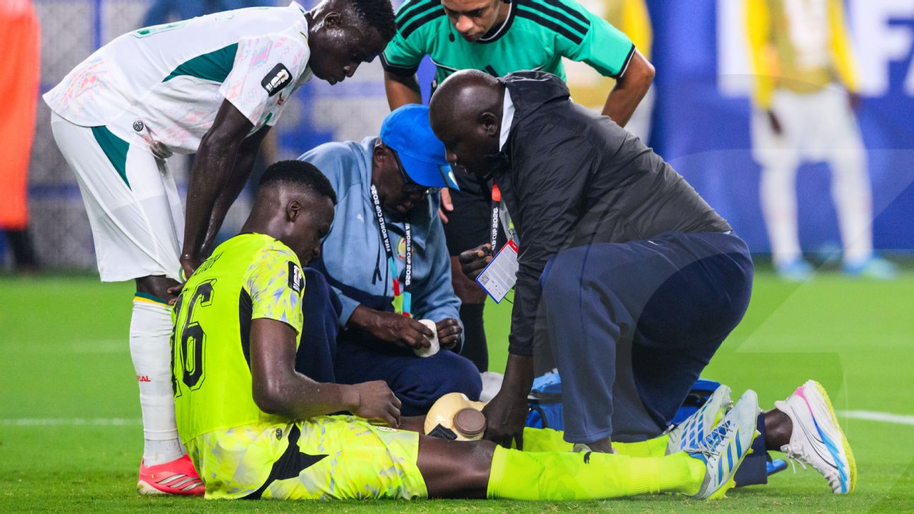 El senegalés Edouard Mendy se someterá a pruebas para una lesión de ligamento de rodilla. img 254389