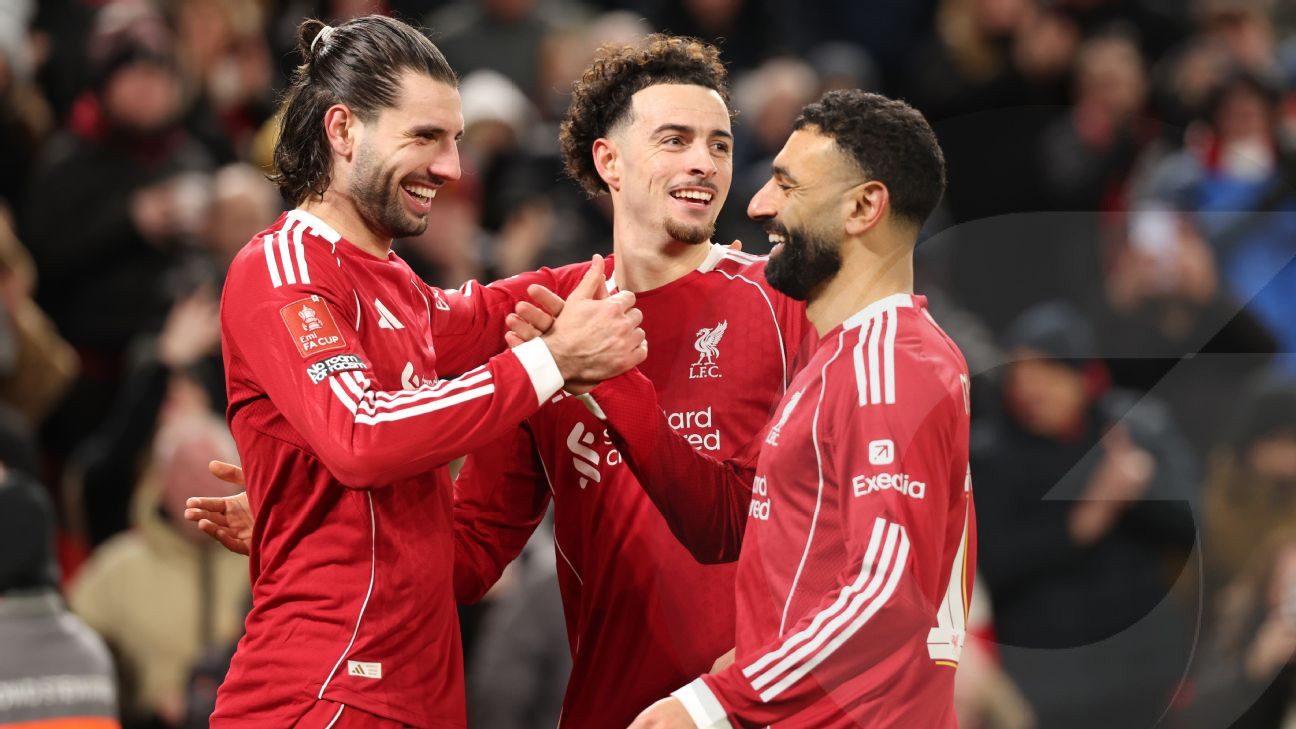 Salah elogia a su compañero de Liverpool Szoboszlai como jugador de élite img 253787